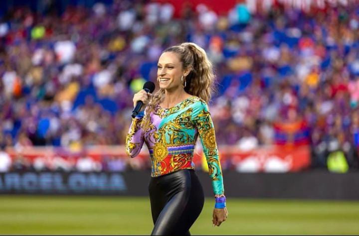 Physical Appearance Of Lauren Hashian